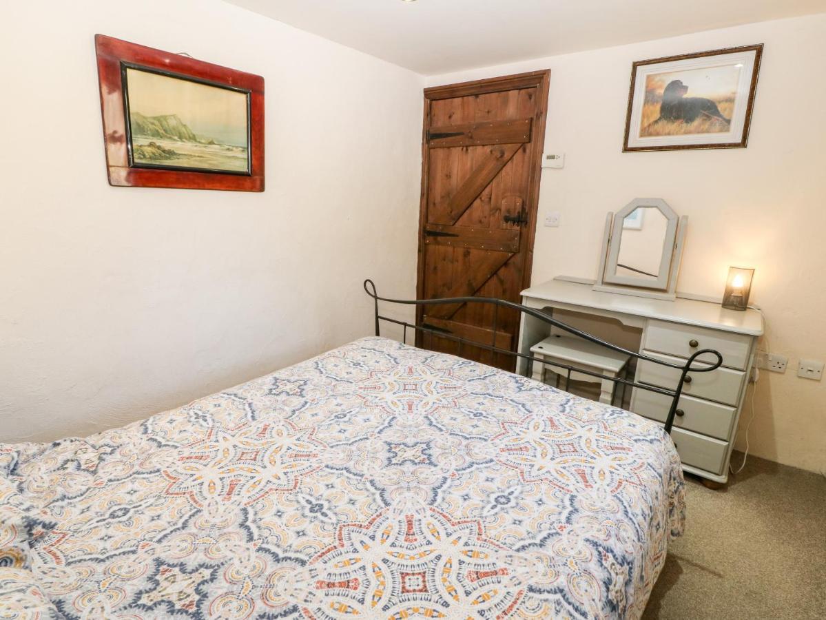 Bwthyn Yr Helyg Willow Cottage Llannor Eksteriør bilde