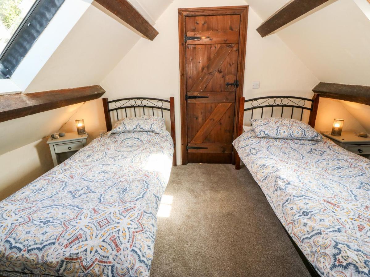 Bwthyn Yr Helyg Willow Cottage Llannor Eksteriør bilde